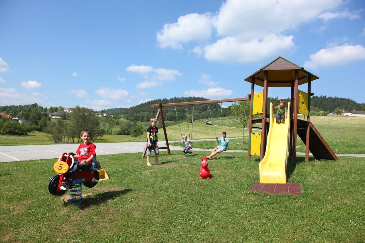 Peilstein im Mühlviertel Gasthof - Restaurant Hubertushof מראה חיצוני תמונה